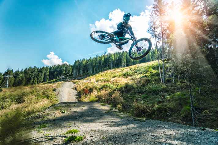 Gefürchtet: Die 99 Jumpline in Schladming, hier der letzte Sprung der “Monster-Line”-Option.