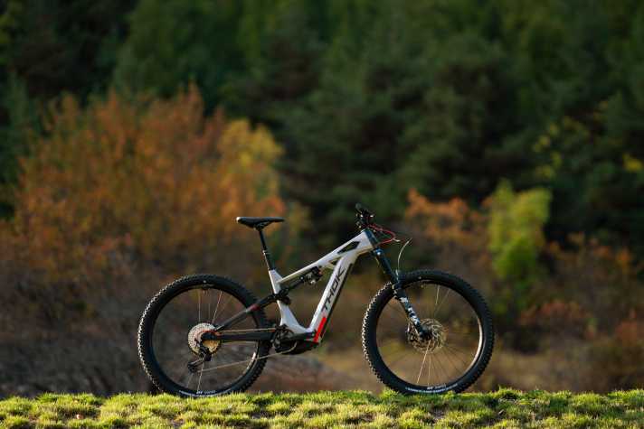 Mittlerer Federweg, flexible Geometrie durch einen Flip Chip, Bosch CX-Motor als Antrieb: Das soll dem neuen Thok zu einem breiten Einsatzbereich verhelfen.