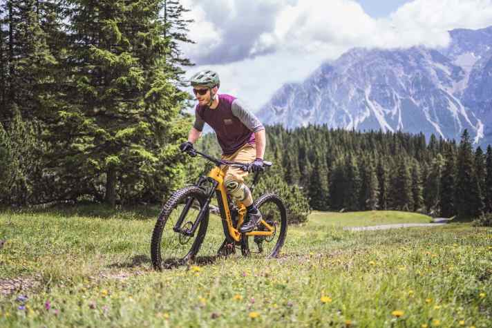 Trek Fuel EXe mit TQ-Motor Mit dem neuen All Mountain von Trek feiert auch der Minimal-Assist- Motor aus Inning seine Premiere.