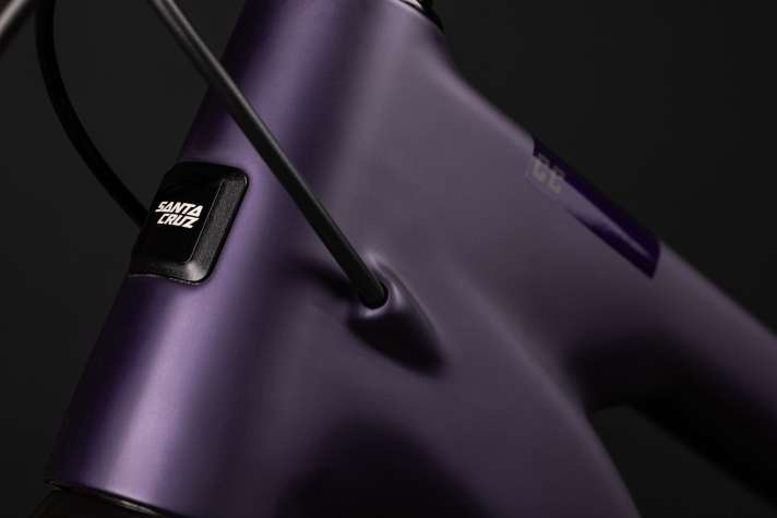 Santa Cruz Hightower 4 CC Rahmen müssen ohne eine Option für mechanische Schaltungen auskommen.