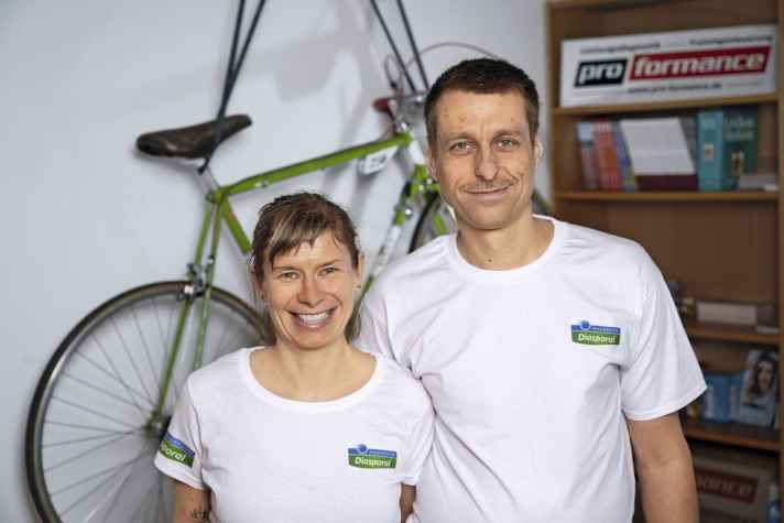 Motiviertes Mixed-Team: Nina Helbig und Oliver Lüs gehen optimal betreut in das Abenteuer TOUR-Transalp.