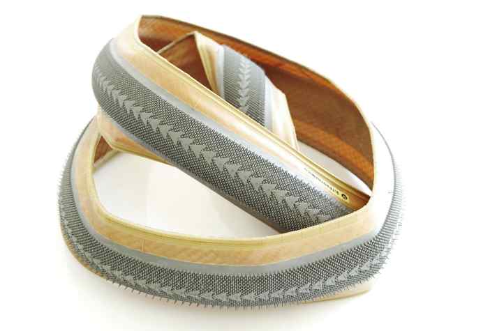 Schnelle Luxus-Pelle für gute Bedingungen: Ultradynamico Cava Race>>  <a href="https://trck.bike-components.de/trck/eclick/70de68a9b575903c7691ec52fbba32f172c7ab16684cbad2" target="_blank" rel="noopener noreferrer nofollow">hier erhältlich</a>*