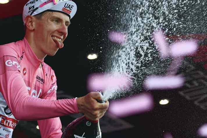 Überschäumend: Im Mai gewann Tadej Pogacar erstmals den Giro d’Italia – mit großem Vorsprung