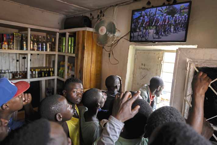 Die Tour de Rwanda ist ein regelrechter Zuschauermagnet