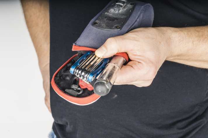 Pannenset prüfen. Ist alles drin, was drin sein sollte?