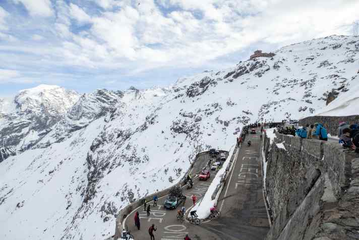 Beliebt bei Rennradfahrern: Die legendären Kehren auf das Stilfserjoch
