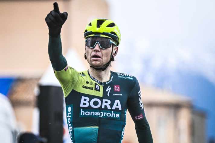 Aleksandr Vlasov gewann bei Paris-Nizza 2024 eine Etappe