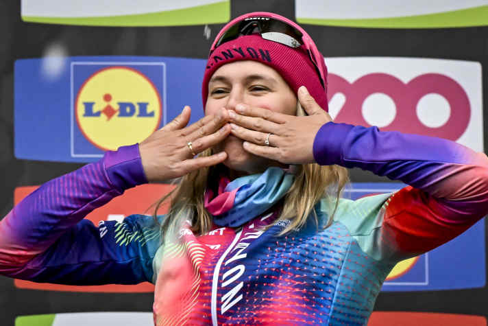 Kasia Niewiadoma freute sich am Mittwoch über den Sieg beim Fleche Wallonne