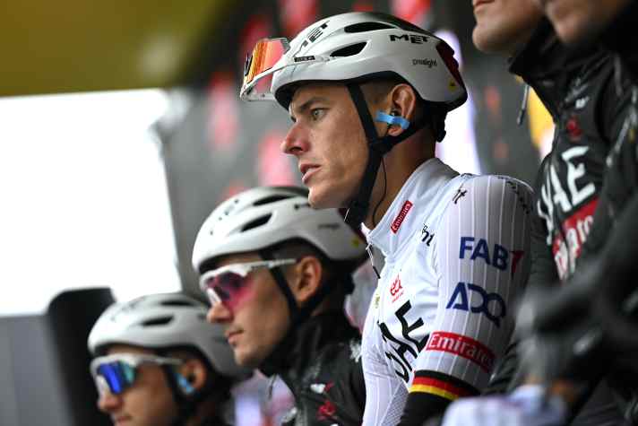 Nils Politt steht für UAE Team Emirates am Start.