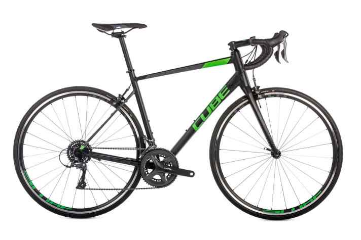   CUBE Attain >> z.B. <a href="https://luna.r.lafamo.com/ts/i5533923/tsc?amc=con.blbn.497955.507976.14129791&smc=TOUR&rmd=3&trg=https%3A%2F%2Fwww.fahrrad-xxl.de%2Fserie%2Fcube-attain%2F%3Fsearchrequest%3DCUBE%2BAttain" target="_blank" rel="noopener noreferrer">bei Fahrrad XXL erhältlich</a>*