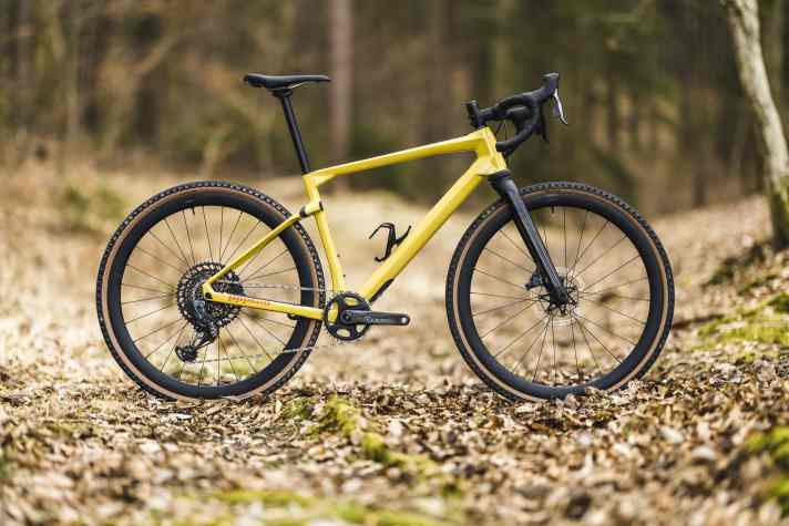 BMC Urs LT One / 7999 Euro / 9,4 kg