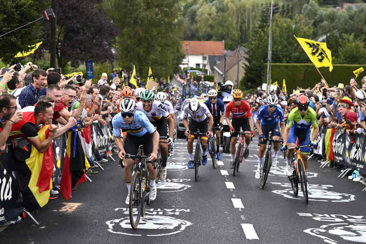 Remco Evenepoel (vorne) mit Nils Politt im Schlepptau bei der Rad-WM 2021