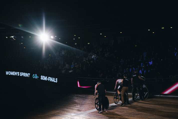 Die Track Champions League, hier im Velodrom Berlin, präsentiert ihre Sportler wie einst die Kult-
Sendung “disco” ihre Popstars