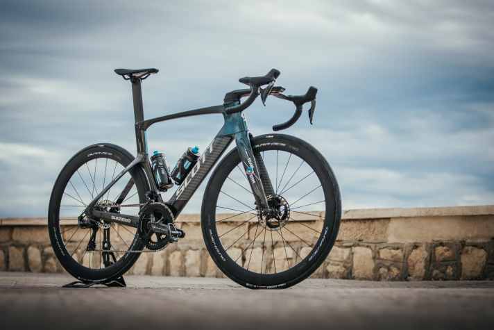 Das Scott Foil RC Profi-Rennrad vom Team DSM für 2023.