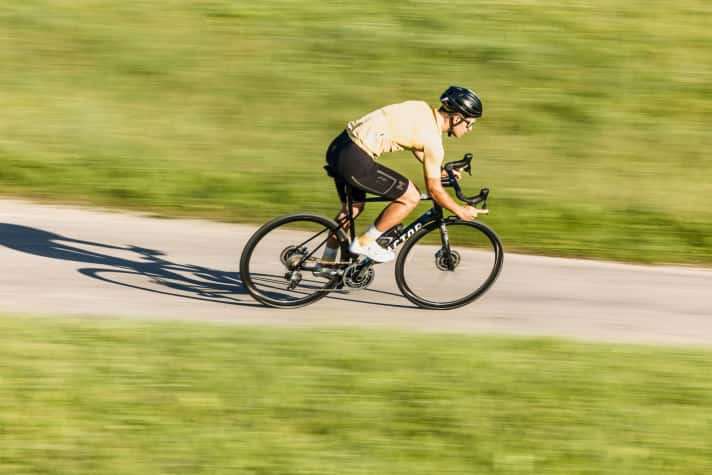 Fahrspaß pur: Superleichte Räder wie das Factor begeistern mit leichtfüßigem Antritt und spielerischem Handling.