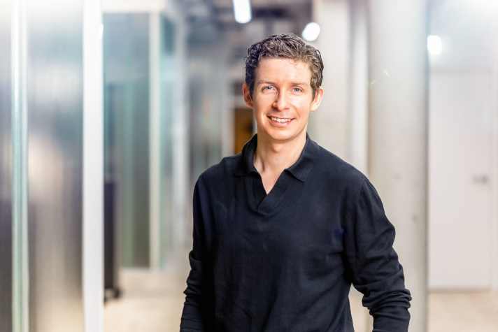 Felix Jahn, Head of Corporate Social Responsibility bei Schwalbe