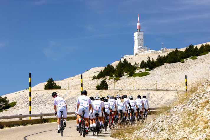 Schülergruppe am Mont Ventoux