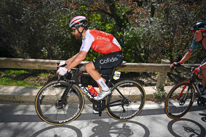 Die Ähnlichkeit zum S-Works Tarmac SL 7 ist unverkennbar