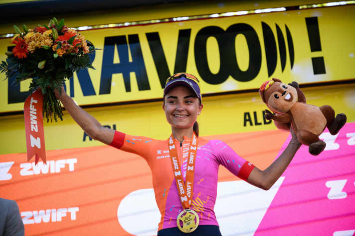 Die 23-jährige Ricarda Bauernfeind gewinnt eine Tour-de-France-Etappe
