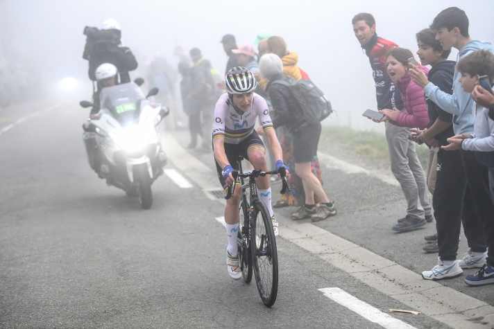 Tour de France Femmes: Alles gegeben, aber es reicht nicht: Annemiek van Vleuten muss am Col du Tourmalet abreißen lassen – auf ihrer letzten Tour de France