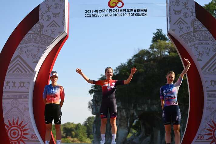 Im Jahr 2023 triumphierte Daria Pikulik (Mitte) beim Eintagesrennen  Tour of Guangxi der Frauen