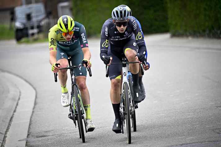 Emil Herzog (Bora-Hansgrohe) und Jannik Steimle (Q36.5 Pro Cycling Team) zeigen ein starkes Rennen