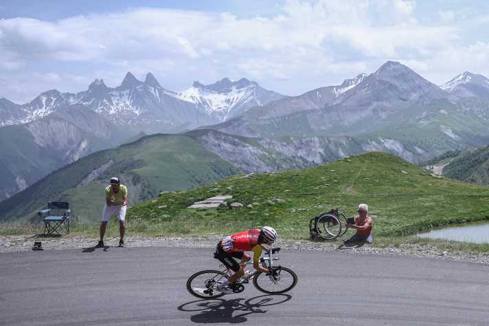 Kriegt er die Kurve: Emanuel Buchmann, Tour-Vierter 2019, war zuletzt hinter den Erwartungen zurückgeblieben