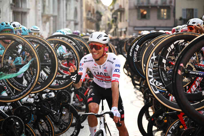 Im Peloton geschätzt - Rafał Majka bekam bei der Lombardei-Rundfahrt einen gebührenden Abschied durch das Spalier der Fahrer