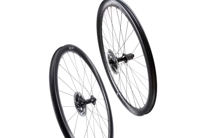 HUNT 4 Season Carbon Dura