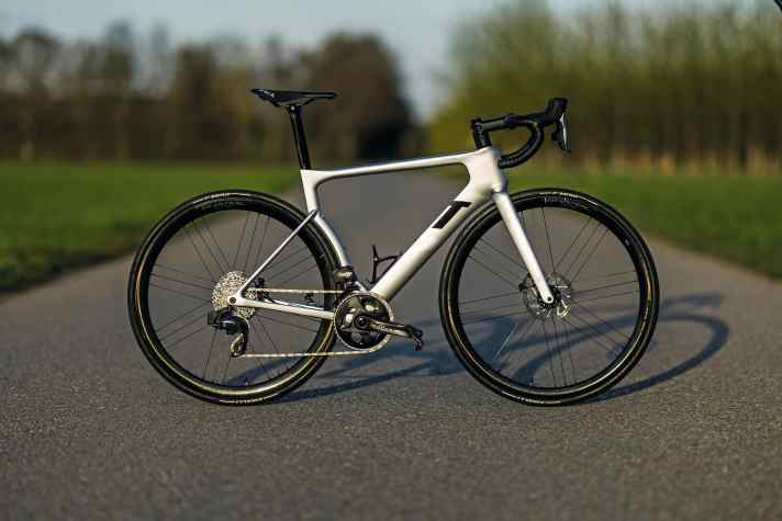 3T New Strada Force