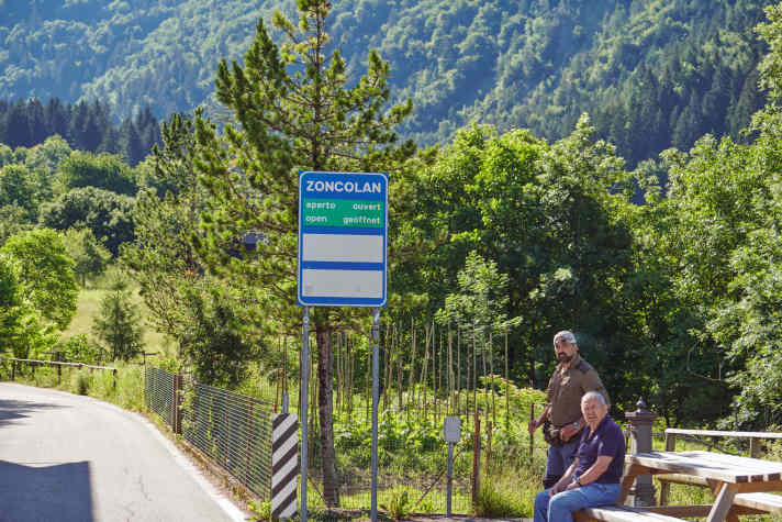 SuperGiro Dolomiti - Die einheimischen Zuschauer wissen genau, welche Leistung eine Kletterpartie per Rad auf ihren Hausberg bedeutet