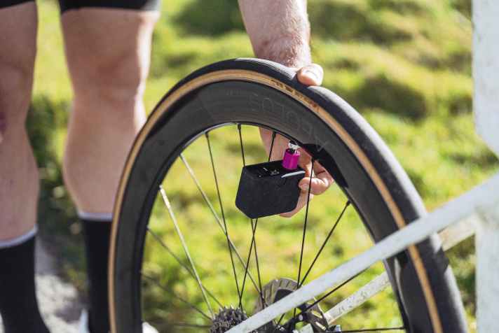 Muc-Off AirMach Electric Mini Inflator Pro