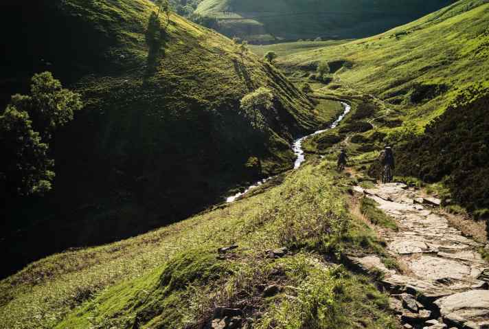   England: Cut-Gate-Trail
