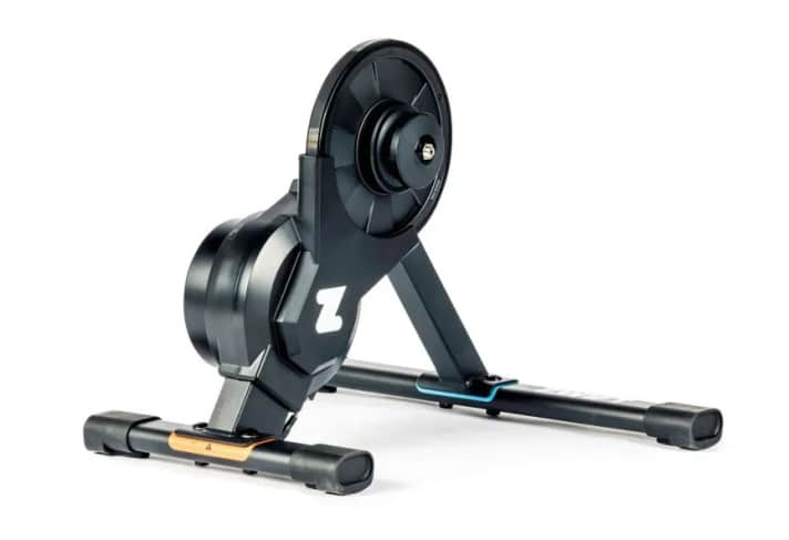 Smart trainieren, z.B. mit dem Smarttrainer von Zwift.