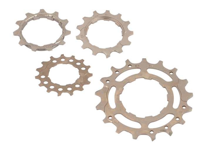 <a href="https://www.awin1.com/cread.php?awinmid=11768&awinaffid=471469&clickref=B+Ersatzritzel&ued=https%3A%2F%2Fwww.rosebikes.de%2Fsearch%3Fq%3DErsatzritzel%26fahrradwelten%255B%255D%3Dmountainbikewelt" target="_blank" rel="noopener noreferrer nofollow">Ersatzritzel</a> *