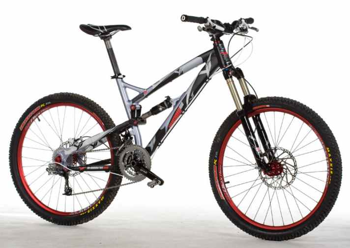   Im BIKE-Test im Jahr 2011: das YT Industries Wicked, das Erstlingswerk des Versenders in Sachen All Mountain.