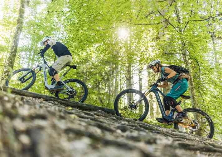 Mit Light-Motoren und leichten E-MTBs lassen sich auch die Zielgruppen begeistern, die dem E-Trend bisher noch skeptisch gegenüberstehen.