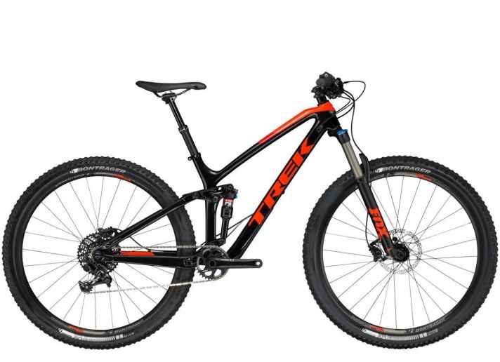   Das neue Trek Fuel EX 9.7 rollt auf 29-Zoll-Laufrädern und besitzt vorne wie hinten 130 Millimeter Federweg.
