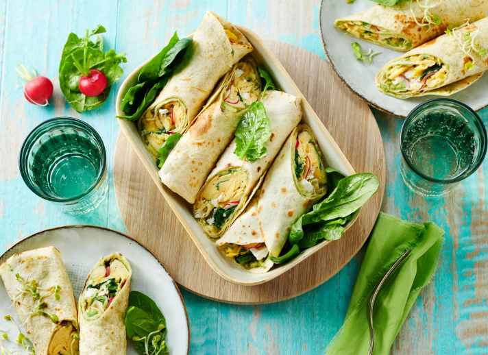Lauwarme, schnelle Gerichte, wie etwa Wraps, sind ideal für heiße Sommertage.