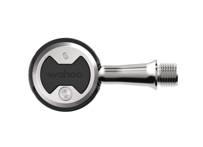<a href="https://www.tour-magazin.de/kaufberatung/komponenten/powermeter/wahoos-neues-wattmess-pedal-das-speedplay-powrlink-zero/" target="_blank" rel="noopener noreferrer">Wahoo Speedplay Zero</a>. Leichtes Pedal mit Edelstahlachse, justierbarer Drehfreiheit und beidseitigem Einstieg. Im Handel für rund 230 Euro.