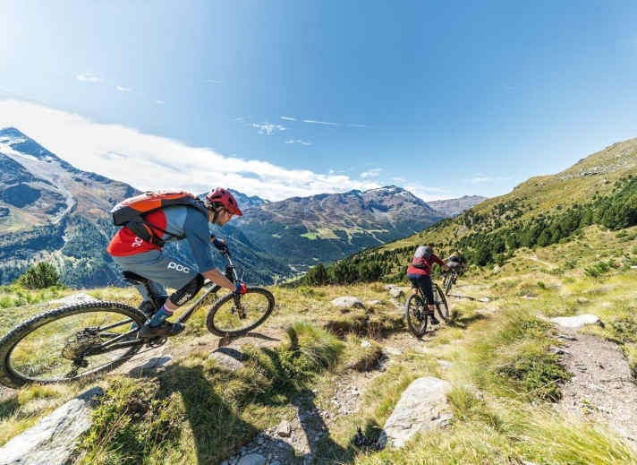   Alpines Gelände wie hier beim Fotoshooting in Santa Caterina sind die Spielwiese eines modernen All Mountains. 