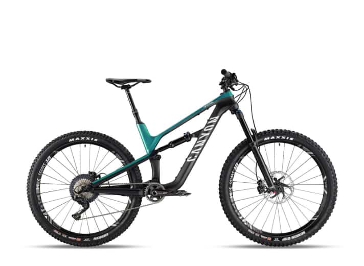   Das Spectral CF 9 hat ebenfalls einen Alu-Hinterbau und wird in zwei Farbvarianten für 3499 Euro erhältlich sein.