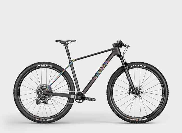   6500 Euro teuer, 8,9 Kilo leicht: das Exceed CFR LTD.