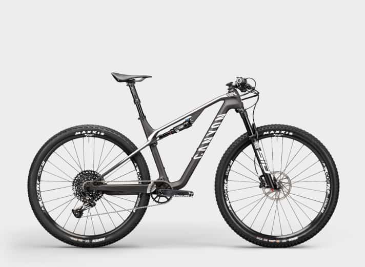   Für 3000 Euro bekommt man das Lux CF 6 mit seinem Carbonrahmen, der Rockshox SID 35, Sram NX Eagle-Antrieb und DT Swiss Variostütze.