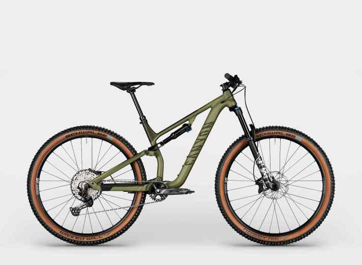   Das Neuron 6 sowie Neuron 6 WMN, beide mit Fox 34 Rhythm-Gabel und Fox Performance DPS- Dämpfer, sind neben einer Shimano SLX-Schaltung bereits mit einem DT Swiss LN-Laufradsatz ausgestattet. Je nach gewählter Rahmengröße kommen sie in 27,5 oder 29 Zoll. Preis: 2199 Euro.