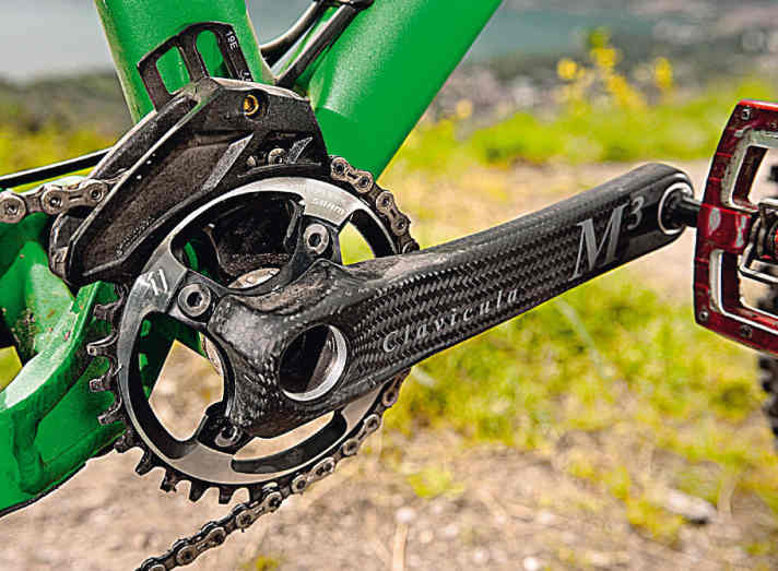   Nur 510 Gramm bringt die komplette Clavicula-M3 Kurbel samt XX1-Kettenblatt und Lagern auf die Waage. Fast zu schade für den Enduro-Einsatz.