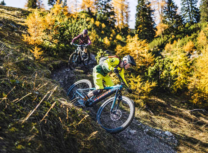   Super-Allrounder: Neue Motoren, top Ausstattungen, moderne Geometrien – wer stellt 2021 das stärkste Gesamtpaket? Acht Highend-Modelle im Punktetest
