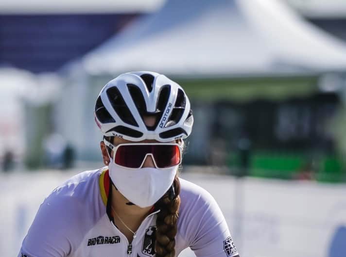   Maske bis kurz vorm Startschuss: Ein Bild, das man bei fast allen MTB-Rennen 2020 sah.