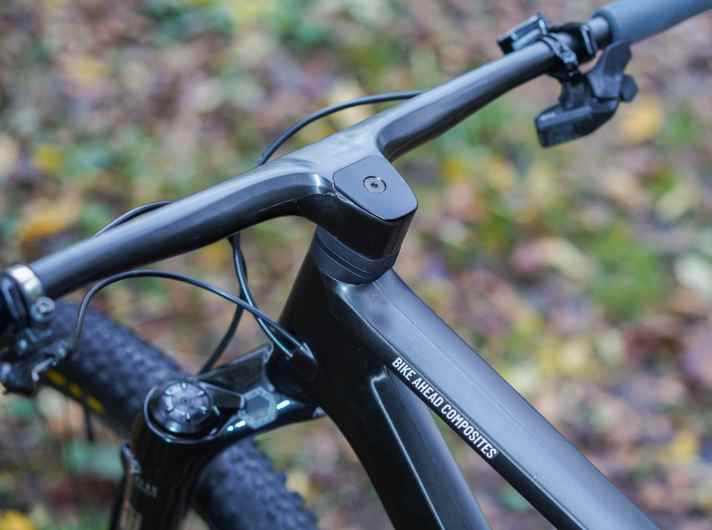 Stabiler und trotzdem leichter als das Retro-Cockpit: Das superleichte Bike Ahead The Unit.