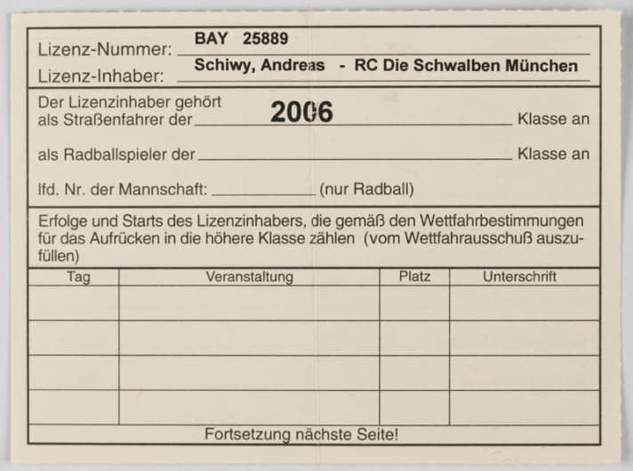   Zeugnis: Siege und Platzierungen werden in einem Beiblatt zur Lizenz vermerkt 